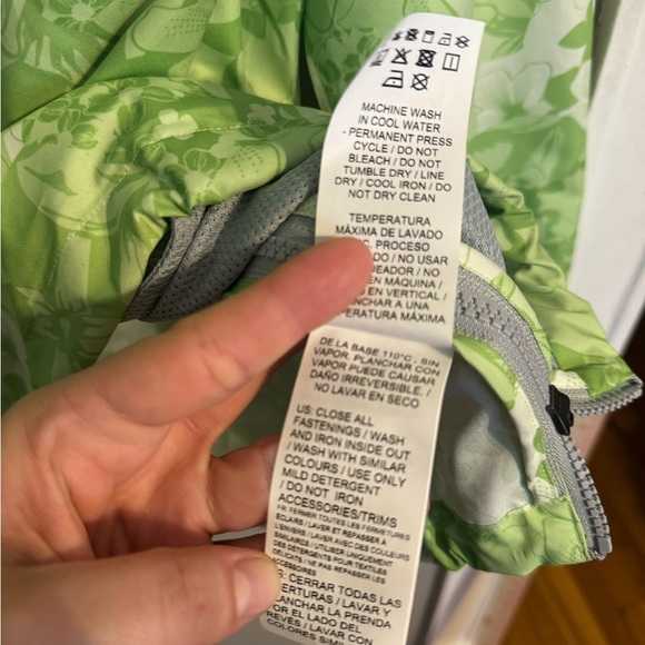 RARE Puma Golf Tournament Lightweight Green & White Floral Jacket - Picture 9 of 14